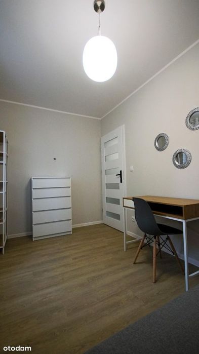 Przytulny pokój - spacerem 1 min do UMK !