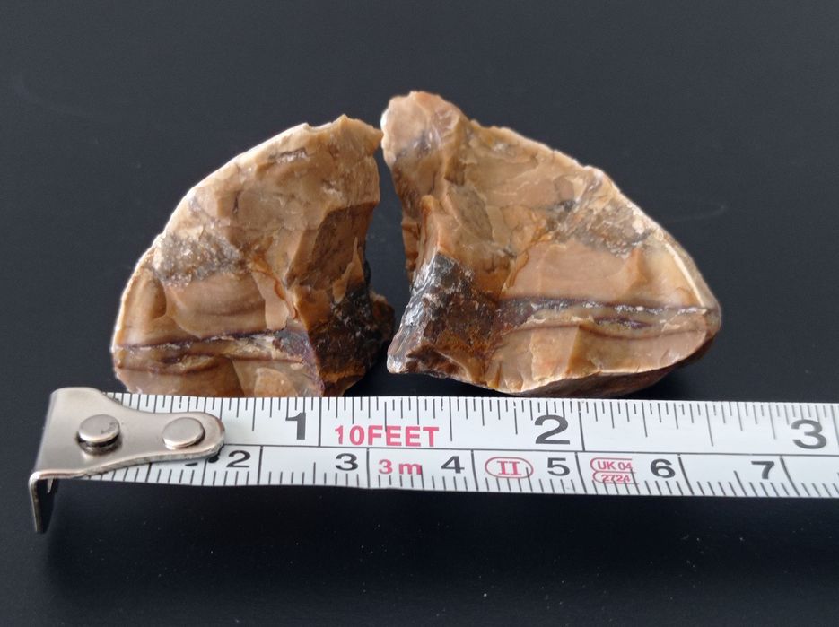 Minerał z Maroka, jaspis. 2 bryłki
