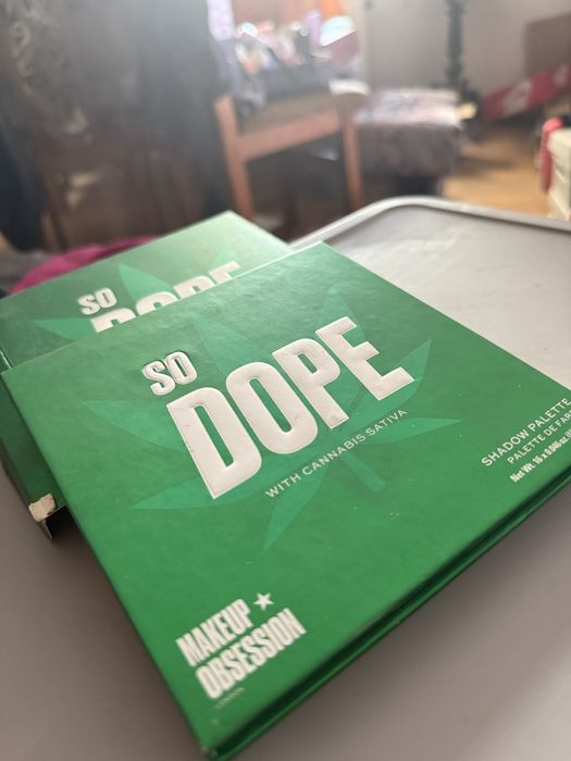 Paletki cieni do powiek