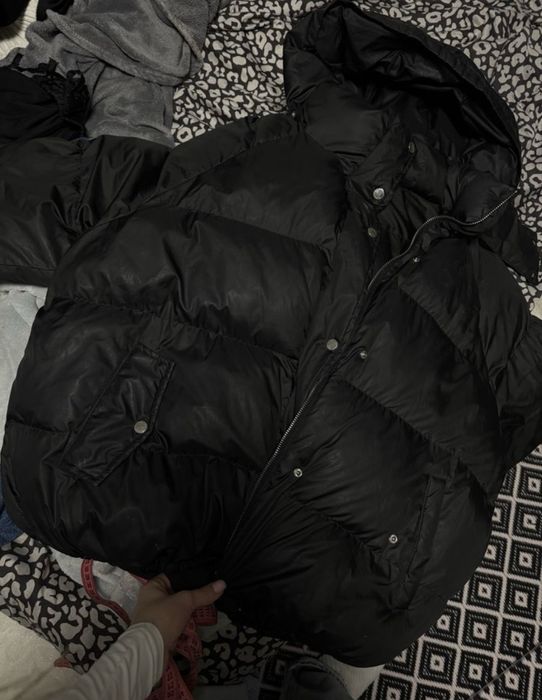 Пуховик чорний новий