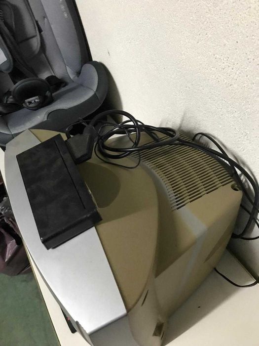 TELEVISÃO DE 15"da marca CROWN