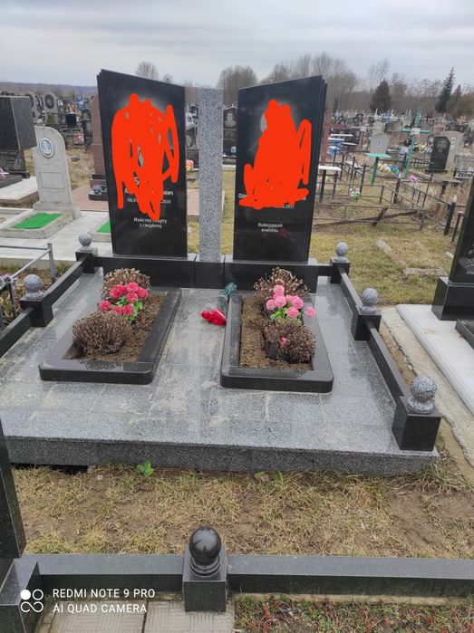 Встановлення обелісків і положка плитки