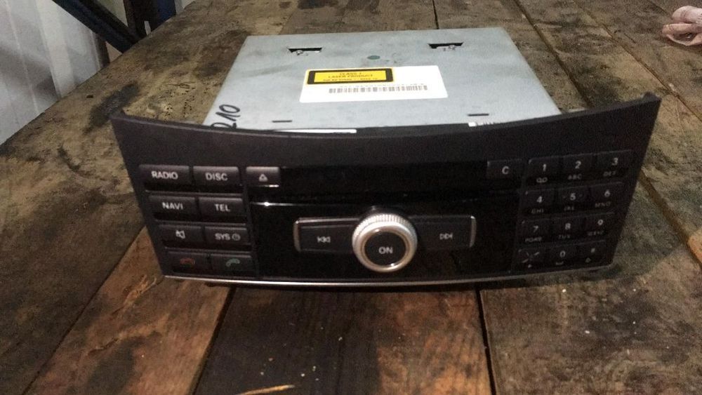 Rádio Mercedes E220 2011 Coupé W207 Ref.: A2129009507