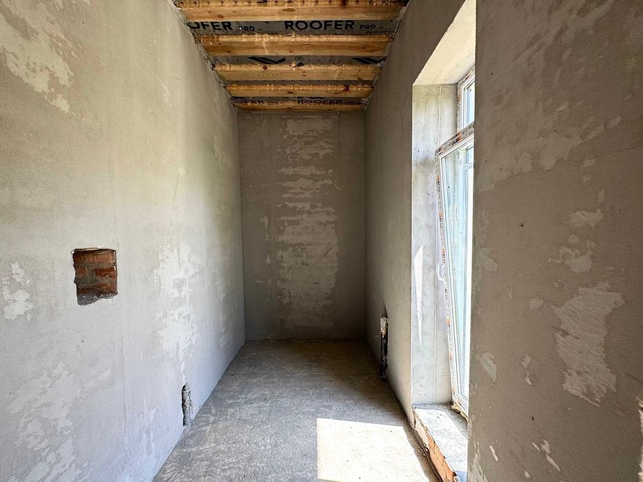 Продам добротну американку з окремим заїздом в районі Авторинку