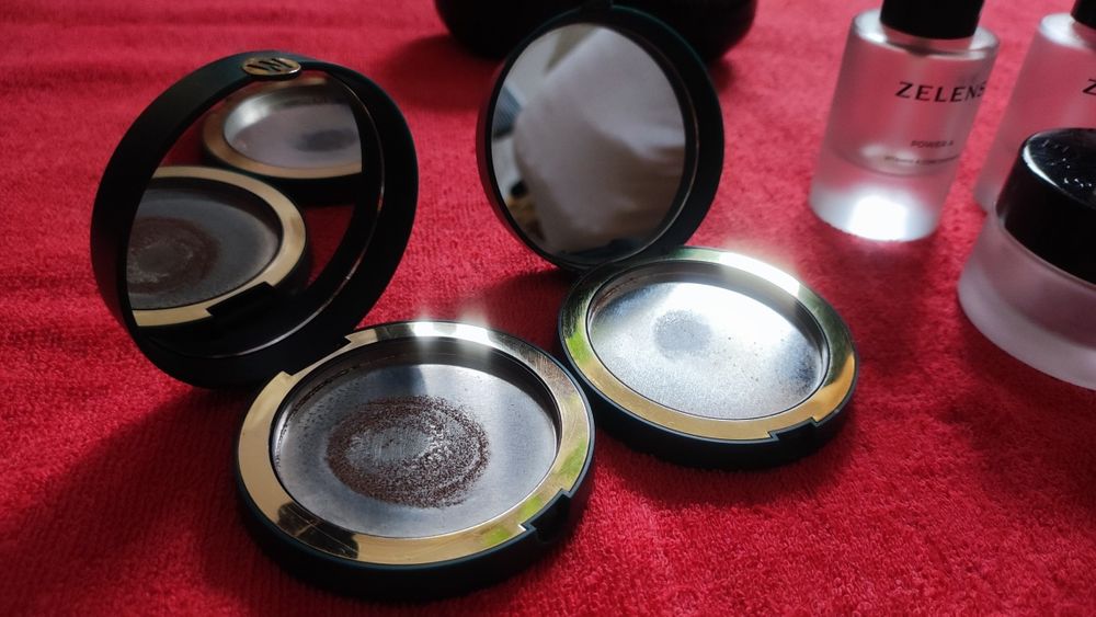 Puste opakowania po kosmetykach