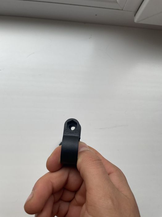 Пластикове кріплення для дзеркал велосипеда