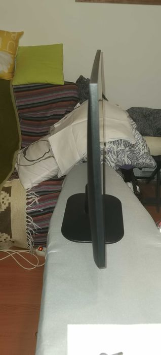 AOC 27-inch Monitor64552223655041124