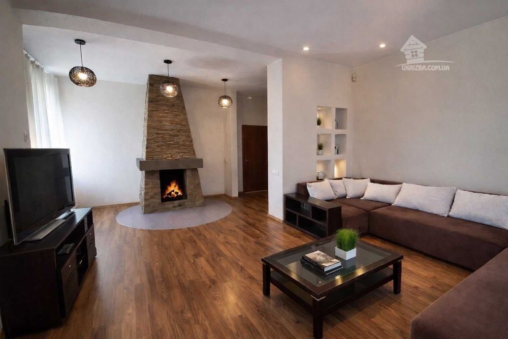 Київ.Будинок 300 кв.Сауна.Джакузі.Більяр.Генератор.Інвертор.До 12 осіб