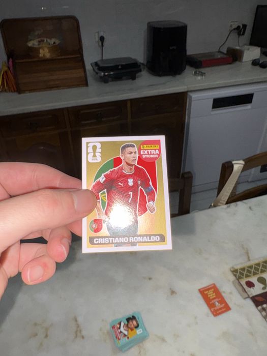 Cromo extra sticker Cristiano Ronaldo Ouro 2026
