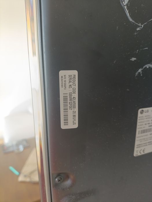 Telewizor LG 42LW5500 to 42-calowy sprawny
