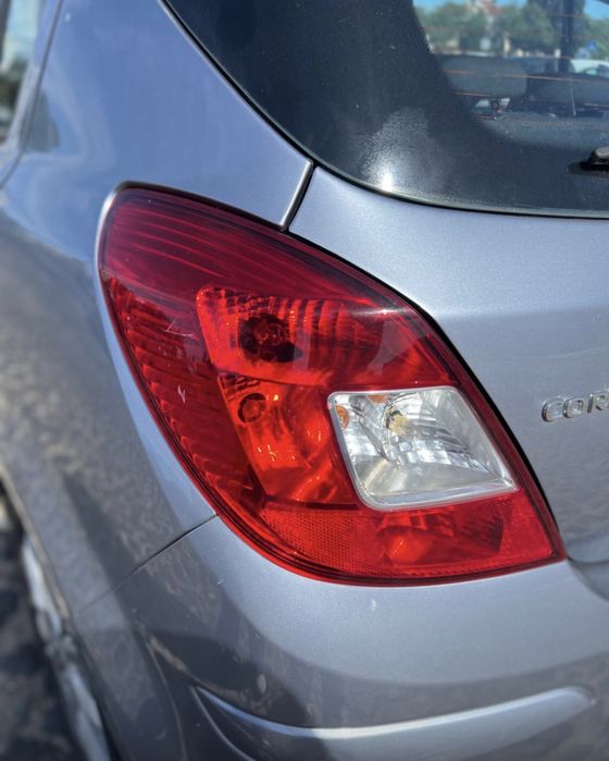 Opel Corsa 2009 Gasolina 1.2  136.000 Km (Ler anuncio)