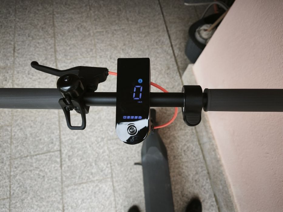 Xiaomi eletric scooter 4 lite 2nd Gen