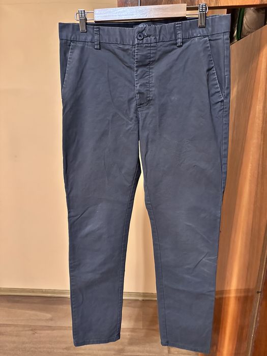 Chinosy W32 L32 w db stanie