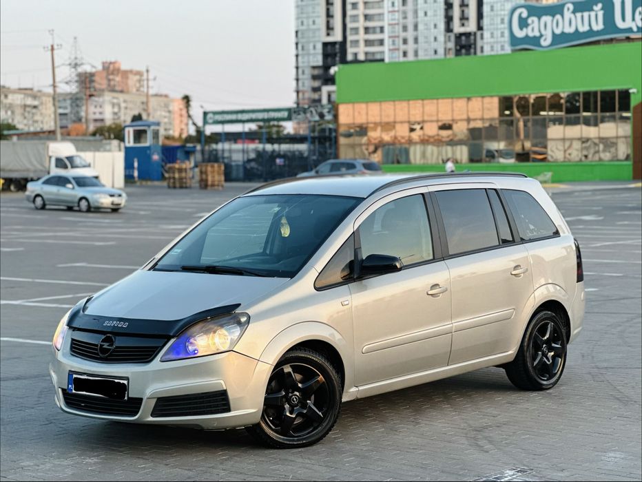 Продам Opel Zafira 1.9 турбо дизель