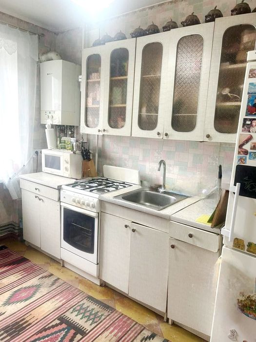 ПРОДАМ 3-кімнатну квартиру в м. Самар, по вул.В.Ковалівка.

Квартира р