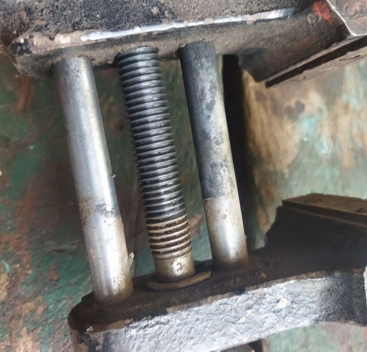 Тиски слесарные СССР