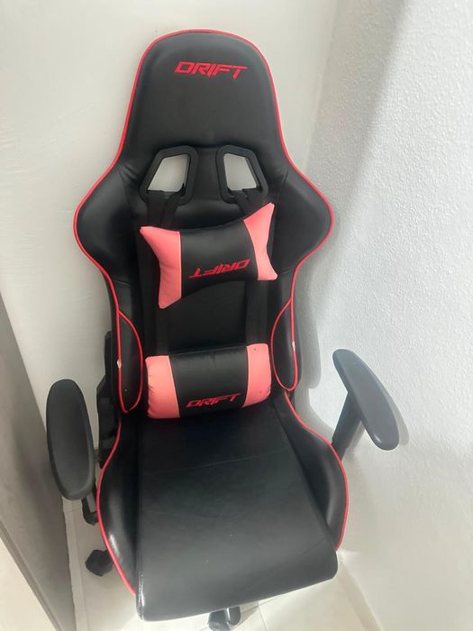 Cadeira gamer usada em otimo estado
