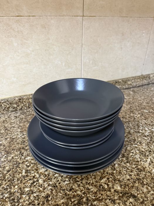 Conjunto de pratos460686826500925441
