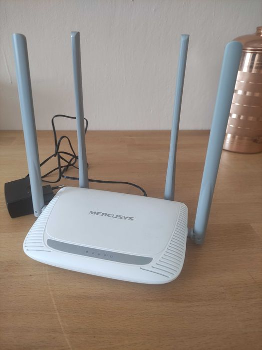 Router Mercusys MW325R 802.11n (Wi-Fi 4), 802.11g, 802.11b