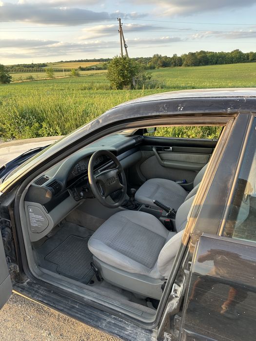 Audi A6c4 1996року