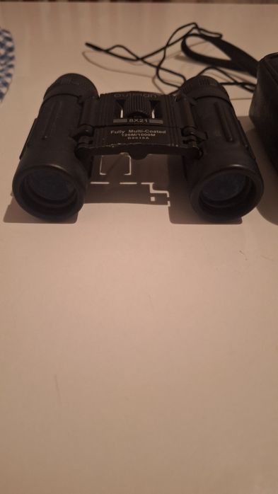 Binoculos bem conservados