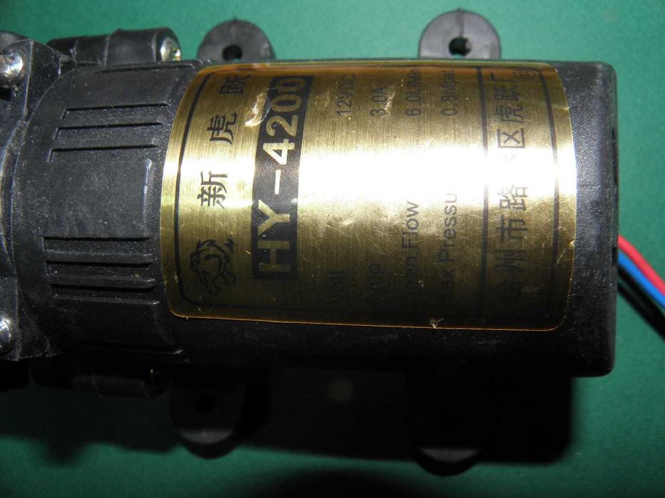 Водяний насос 6л/хв, 12В для обприскувача, з датчиком вимкнення