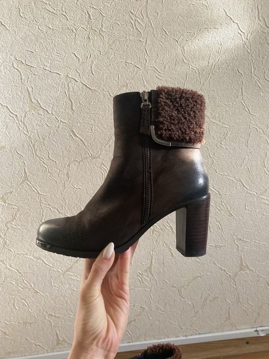 Жіночі зимові черевики braska, натуральна шкіра та хутро, р.39,