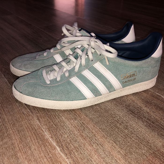 Продам кроссовки adidas original