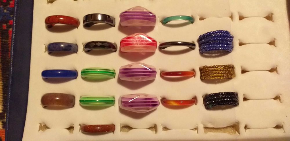 6 Sets of Rings – New – Shipping Included64584623874306124