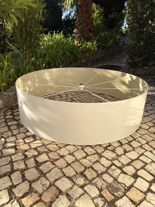 Abajur redondo grande