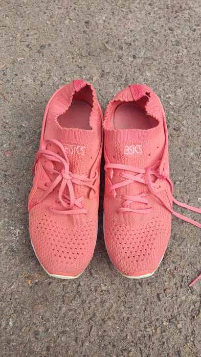 Кроссовкі ASICS орігінал
