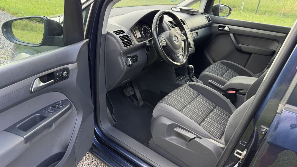 Volkswagen Crosstouran ledy webasto bixenon panorama 7 osobowy zamiana