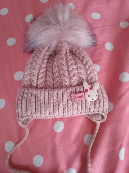 Шапка, зима на шнурках