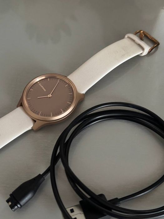 Годинник Garmin Vivomove Style