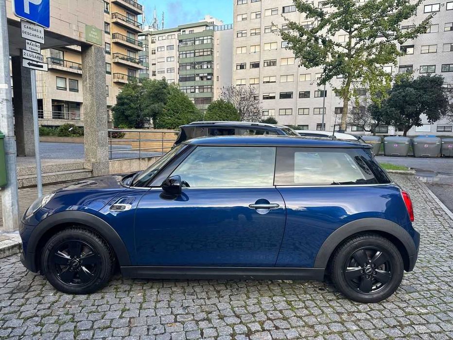 Mini em excelente estado de conservação