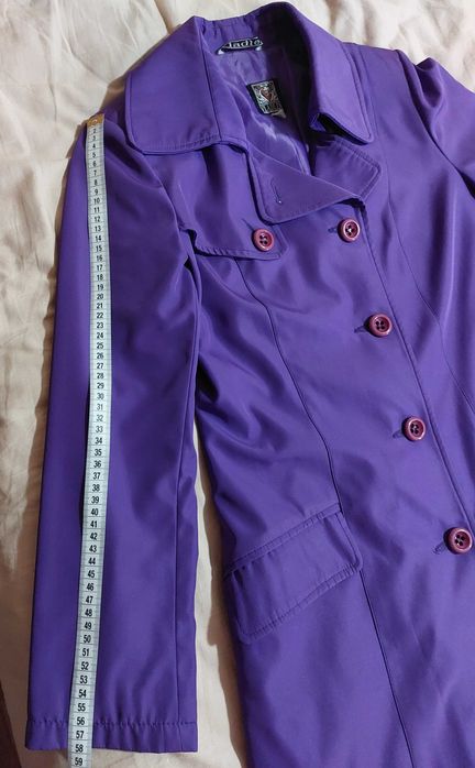 Жiночий плащ в дуже хорошому станi