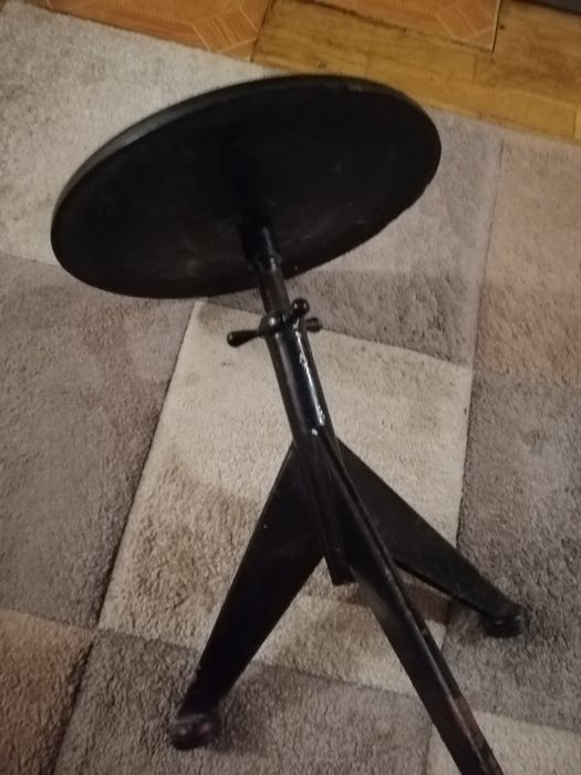 піаніно крісло регулюється