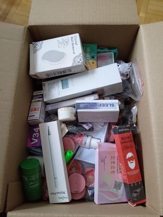 Box z kosmetykami mix dla kobiet