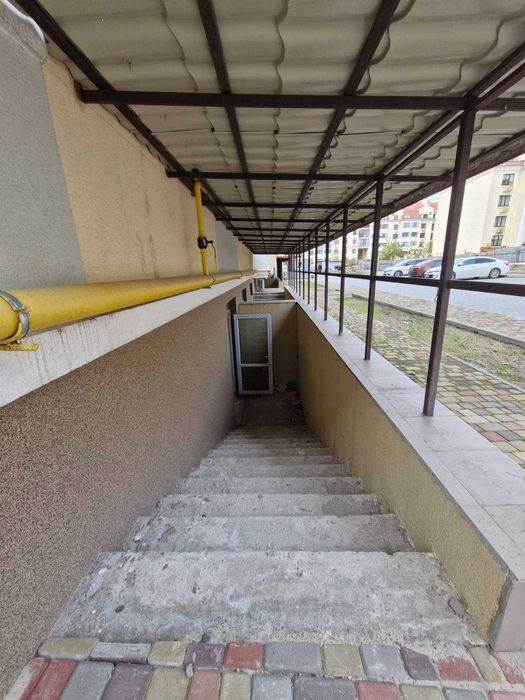 Комерційне приміщення 27,5 м2 в с. Щасливе ЖК 7*Я