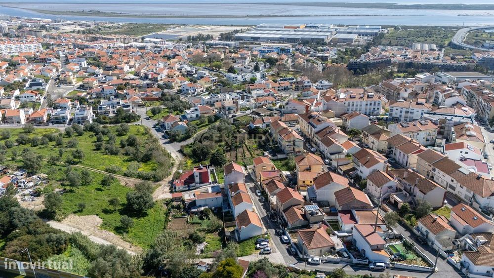 Terreno Urbano com PIP Aprovado – Santa Iria da Azóia