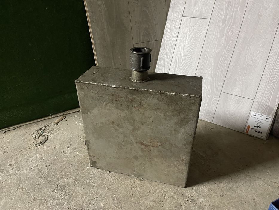 Теплообмінник твердопаливного котла Водяний бак взривний клапан