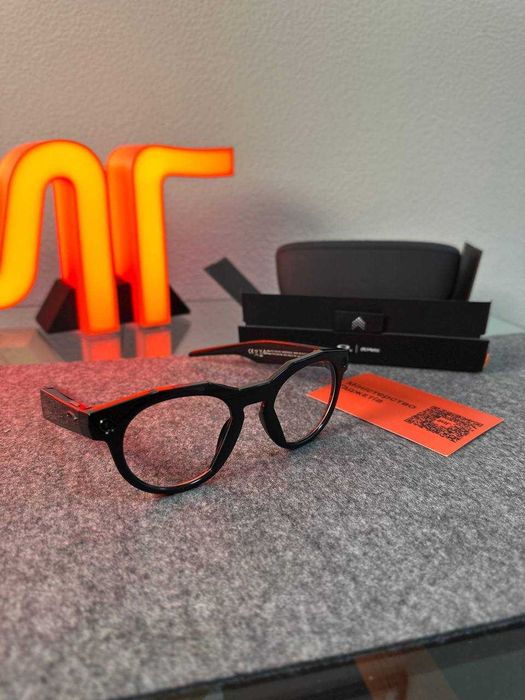 Смарт-окуляри Oakley Meta HSTN Black Lens color Clear OW8002-0751 нові