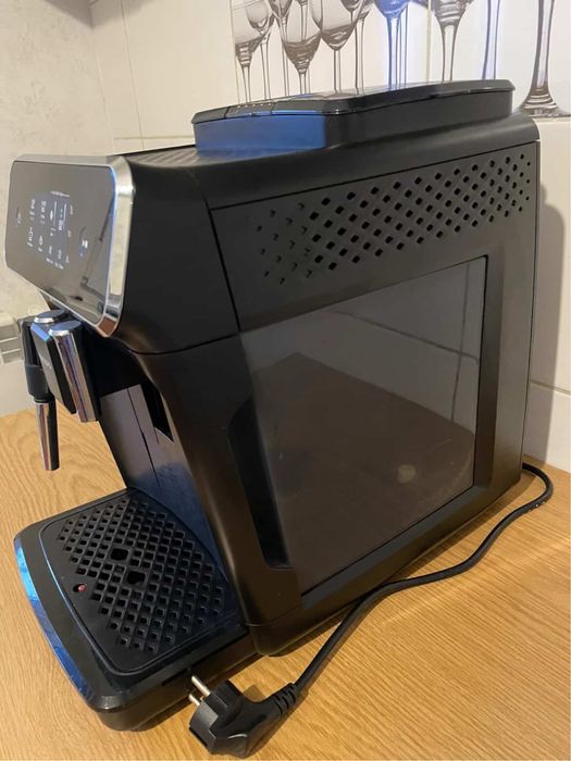 Кавомашина Б/В Philips Series 2200 Black