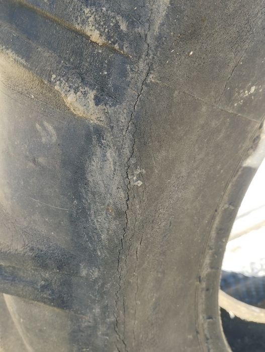 Opona rolnicza 12.4-28