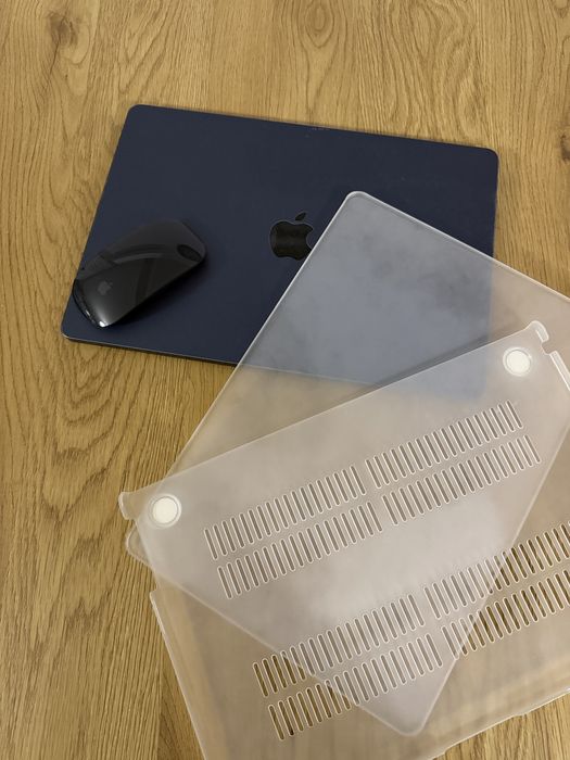 MacBook Air m2 15 8gb 256gb | 99% baterii