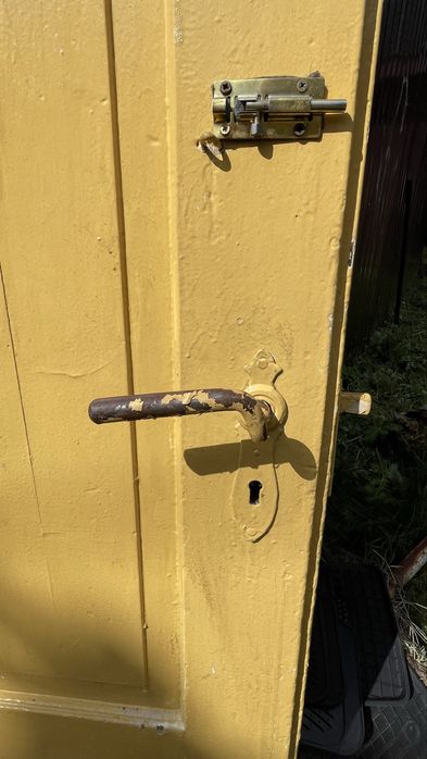 Stare ponoemieckie drzwi wejsciowe