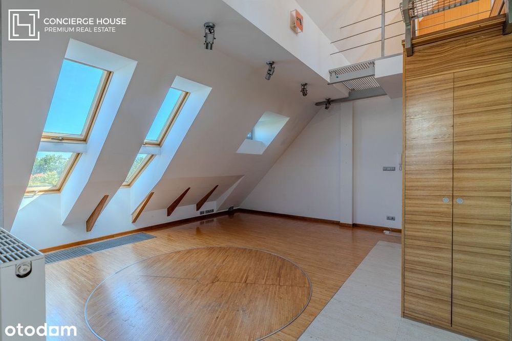 Wyjątkowy loft przy metrze Racławicka - poddasze