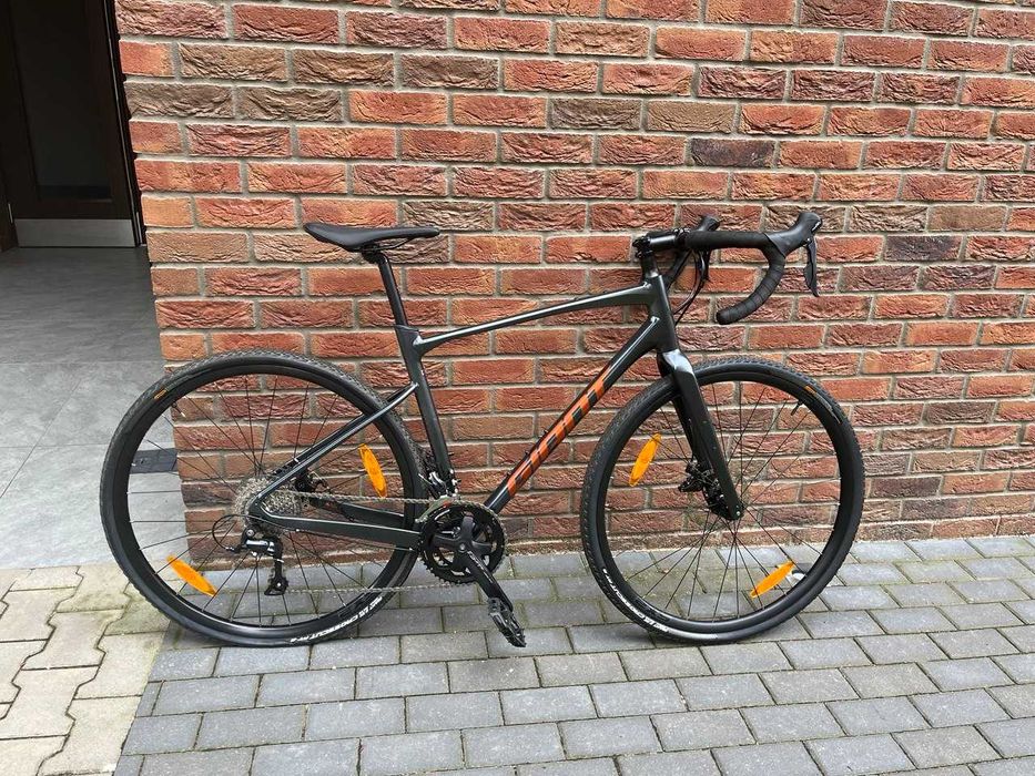 Rower Giant Revolt 2 Gravel ML Black Diamond 2022