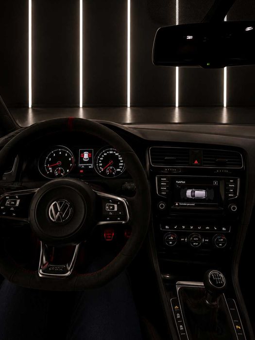 Volkswagen Golf 7 GTI 2.0 TSI Manual | Dynaudio | Bancos em Pele | 320cv | Aceito Troca ou Retoma | Muito Estimado