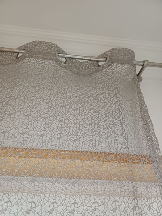 Cortinados cinza claro